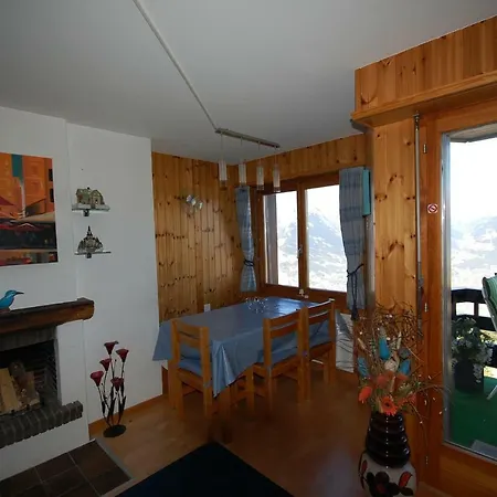 La Foret With Spectacular Mountain Views *