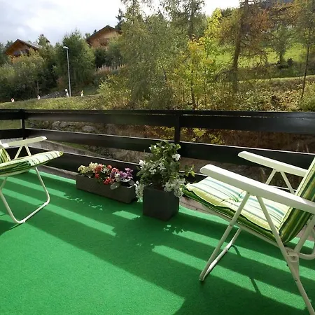 Lägenhet La Foret With Spectacular Mountain Views