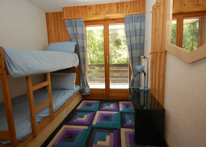 La Foret With Spectacular Mountain Views Lägenhet